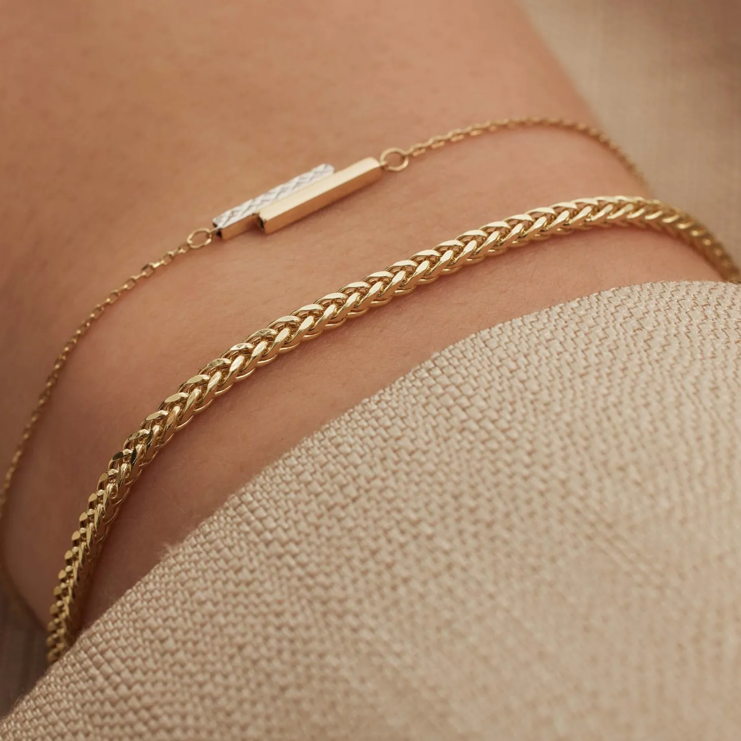 Isabel Bernard Aidee Sharla 14 karaat gouden schakelarmband New
