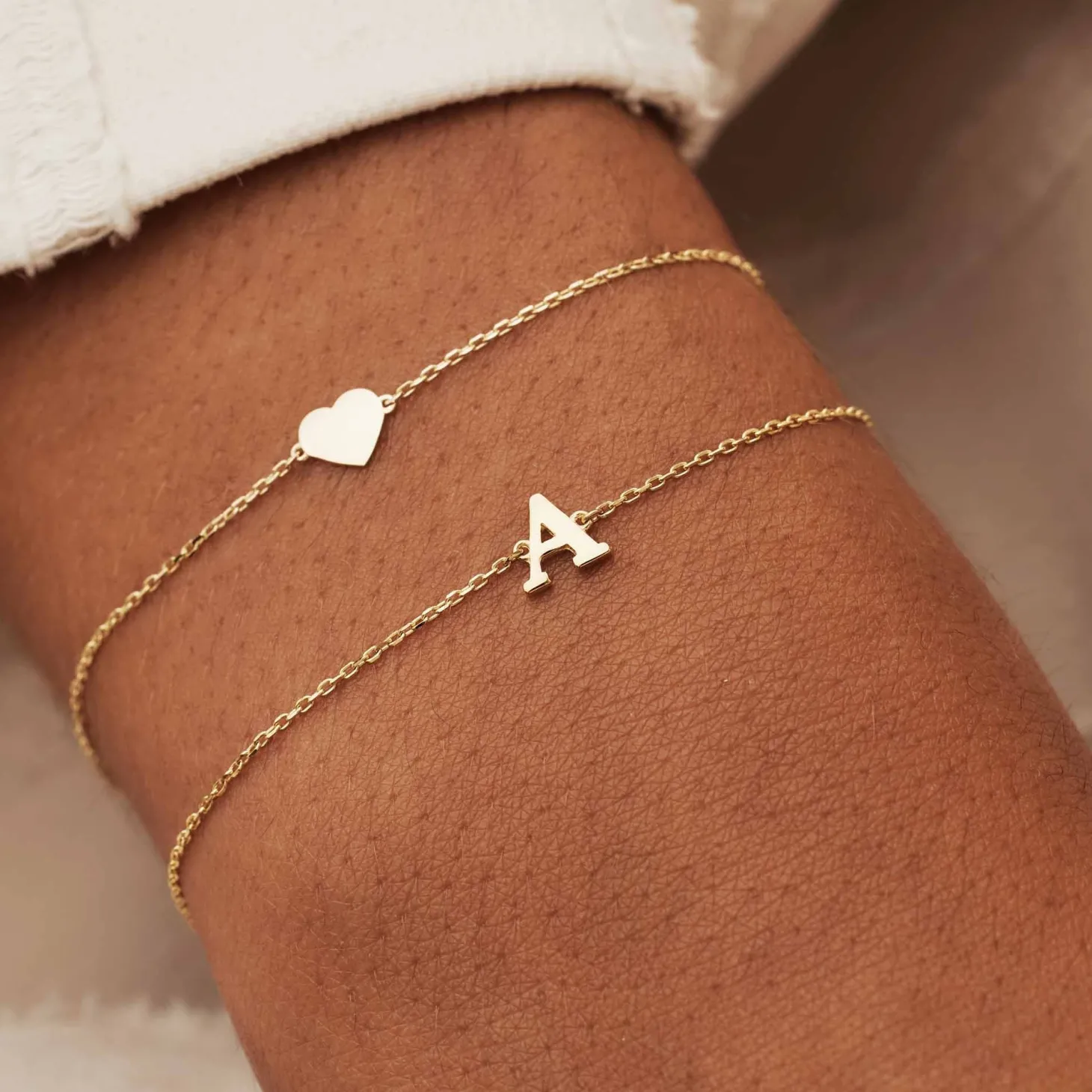 Isabel Bernard Belleville Amore 14 karaat gouden armband met hartje Sale