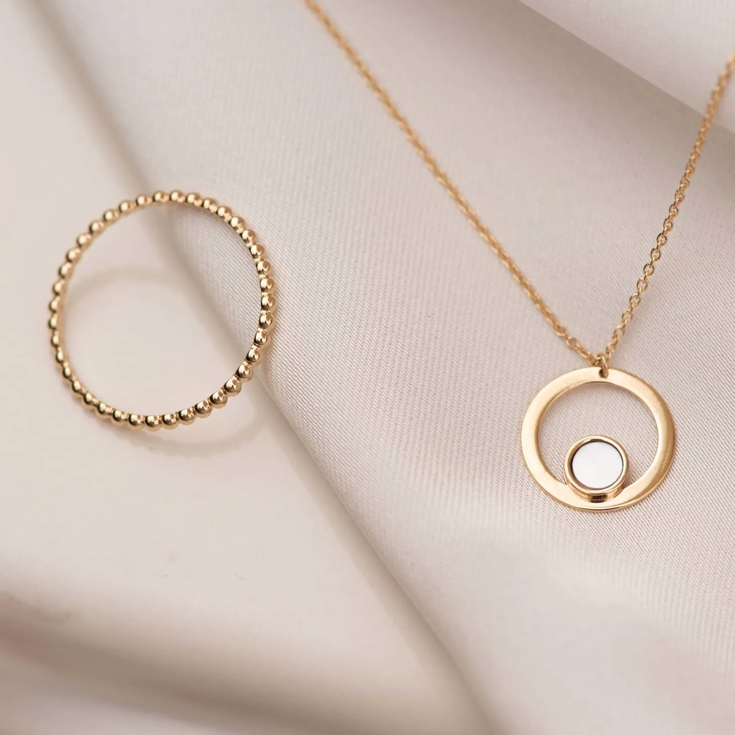 Isabel Bernard Belleville Nova 14 karaat gouden collier met parelmoer Hot
