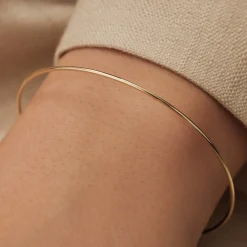 Isabel Bernard Cour d'Honneur Adora 14 karaat gouden bangle Outlet
