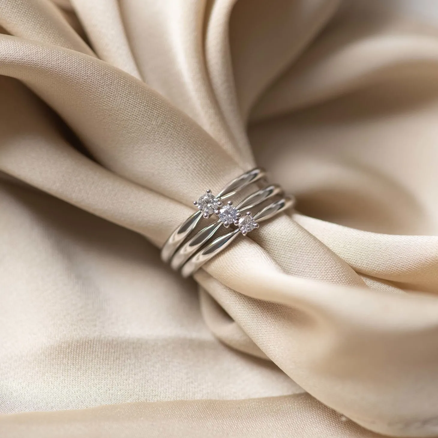 Isabel Bernard De la Paix Christine 14 karaat witgouden ring met diamant 0.10 karaat New