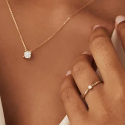 Isabel Bernard De la Paix Céline 14 karaat gouden ring met diamant 0.05 karaat Best