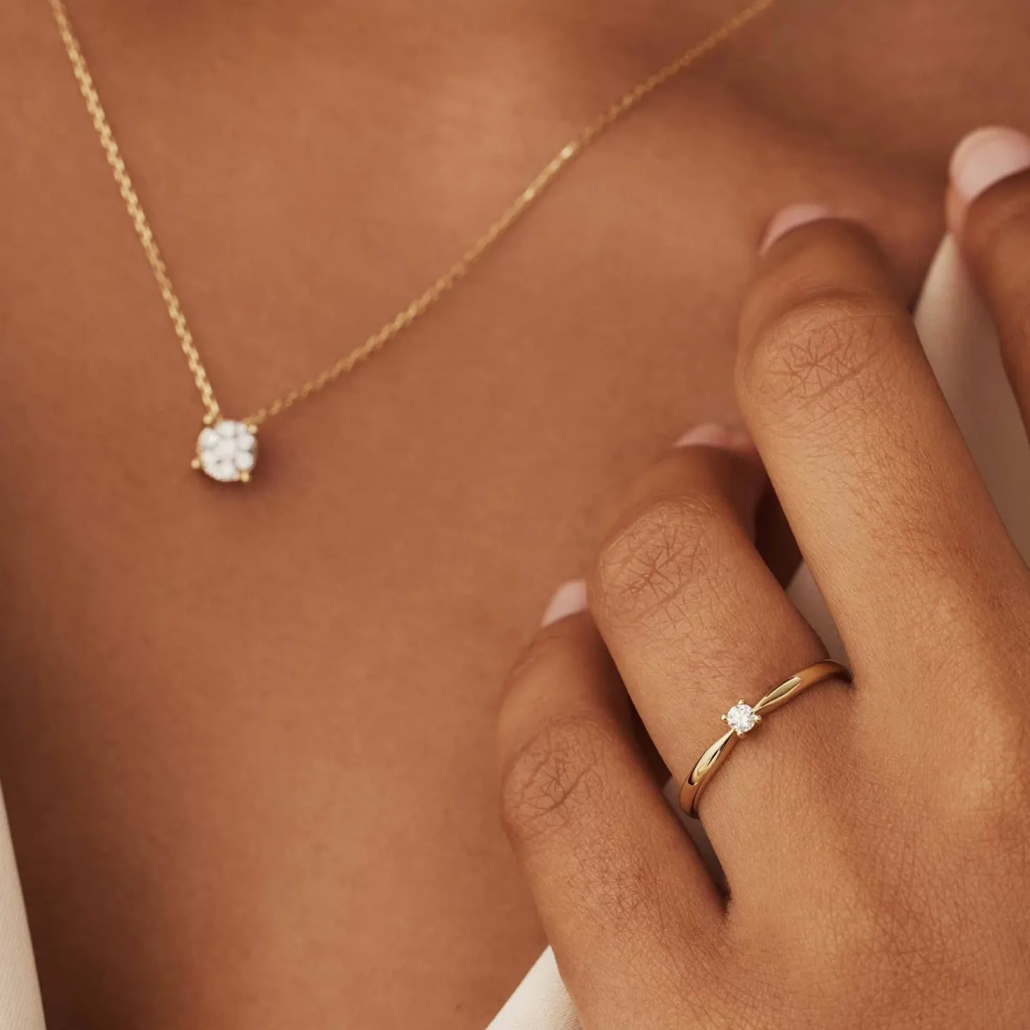 Isabel Bernard De la Paix Céline 14 karaat gouden ring met diamant 0.05 karaat Best