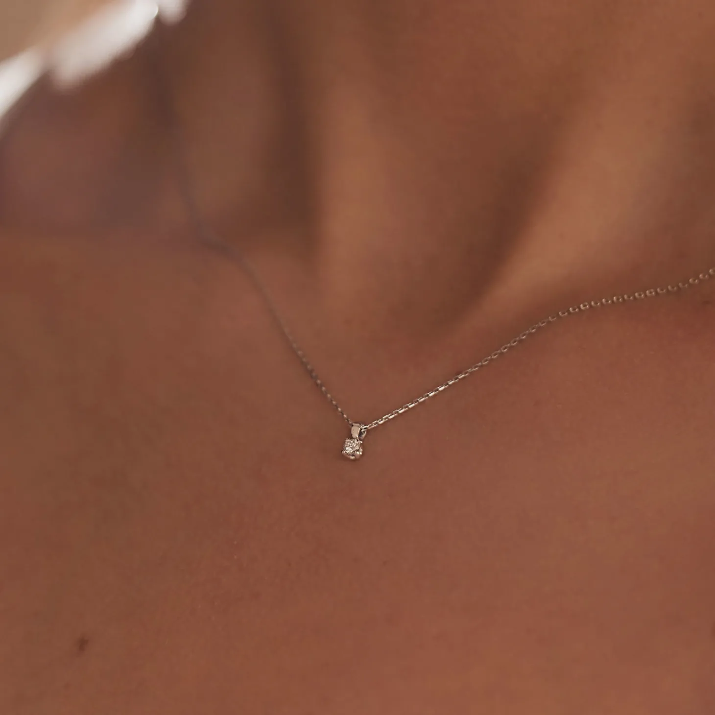 Isabel Bernard De la Paix Céline 14 karaat witgouden collier met diamant 0.05 karaat Sale