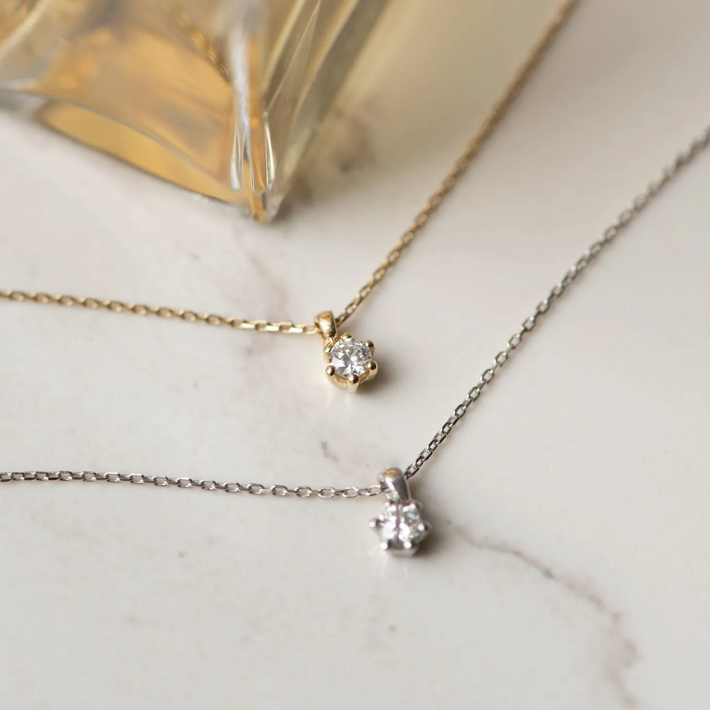 Isabel Bernard De la Paix Céline 14 karaat witgouden collier met diamant 0.05 karaat Sale
