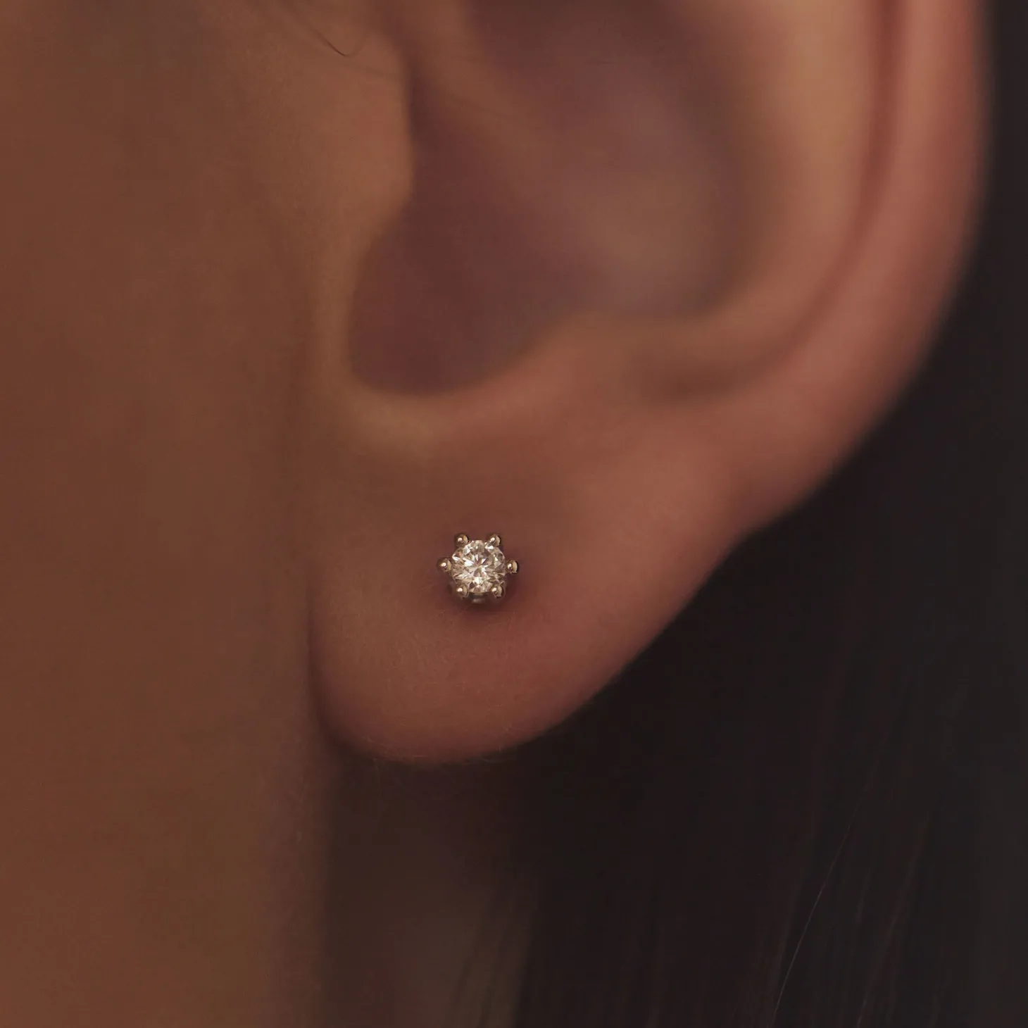 Isabel Bernard De la Paix Emily 14 karaat witgouden oorknoppen met diamant 0.10 karaat Store