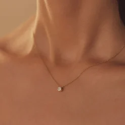 Isabel Bernard De la Paix Hanaé 14 karaat gouden collier met diamant 0.08 karaat Hot