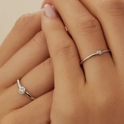 Isabel Bernard De la Paix Inaya 14 karaat witgouden ring met diamant 0.01 karaat Sale