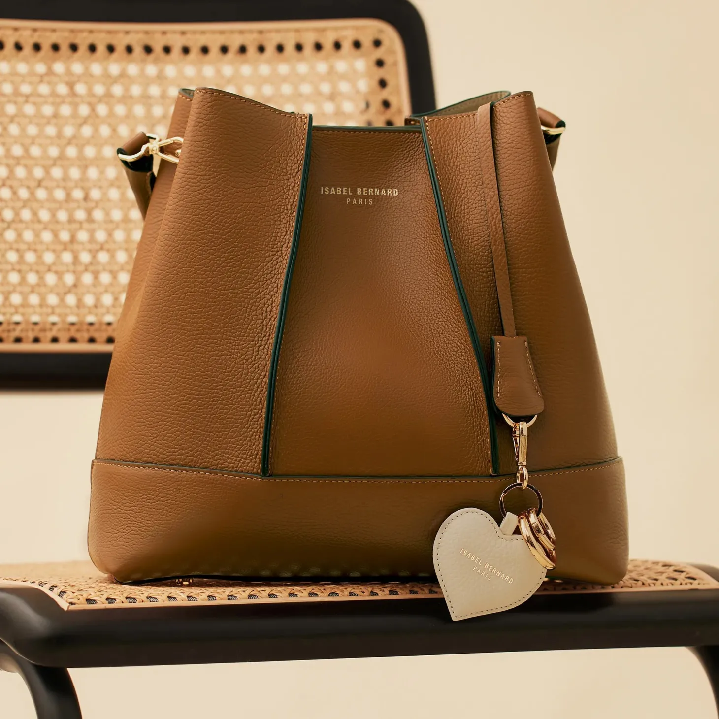 Isabel Bernard Femme Forte Macie cognac leren schoudertas van kalfsleer Sale