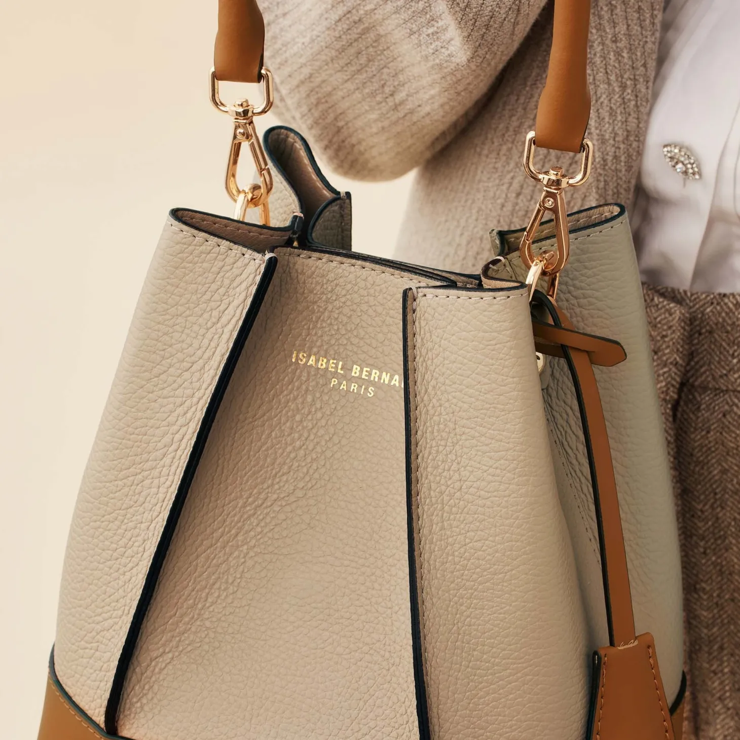 Isabel Bernard Femme Forte Minette taupe leren handtas van kalfsleer Flash Sale