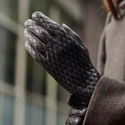 Isabel Bernard Honoré Rosette zwarte leren handschoenen van geitenleer New