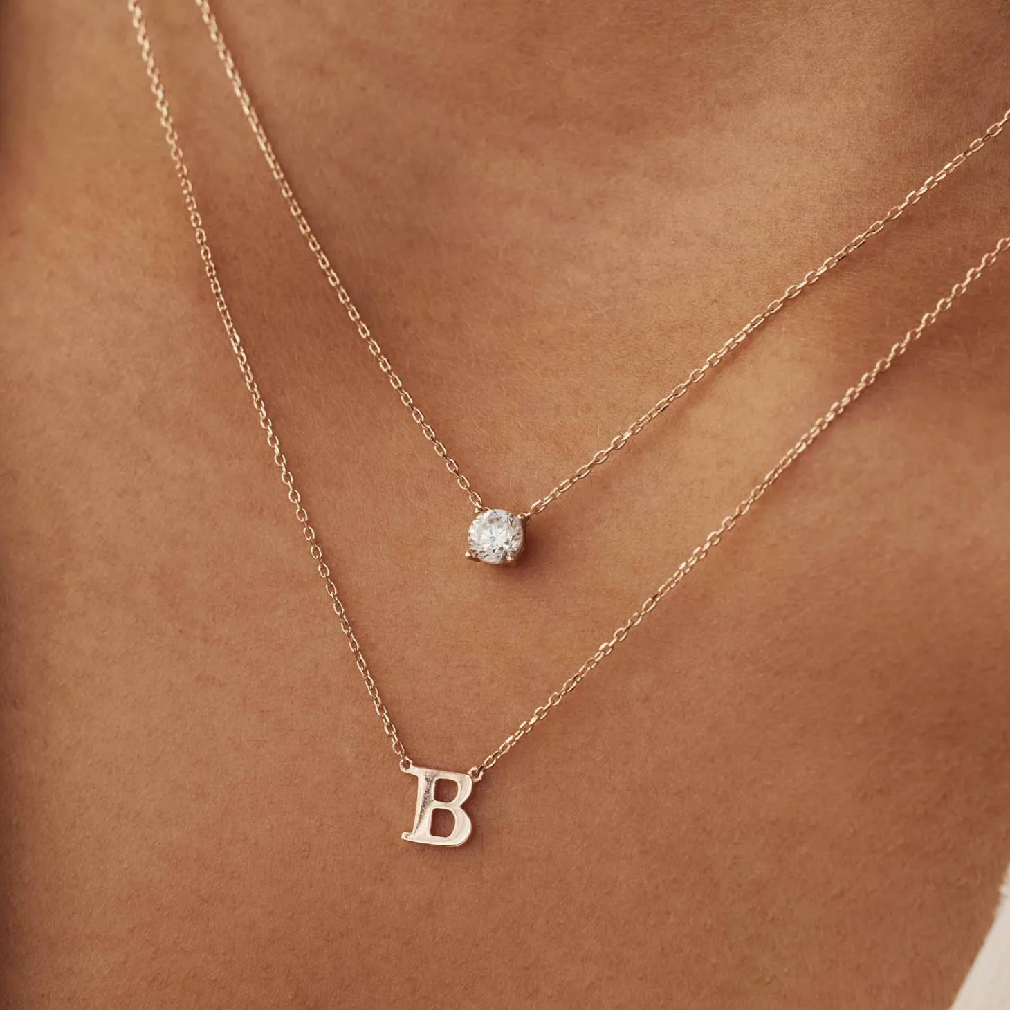 Isabel Bernard La Concorde Chloé 14 karaat rosé gouden initial collier met letter Outlet