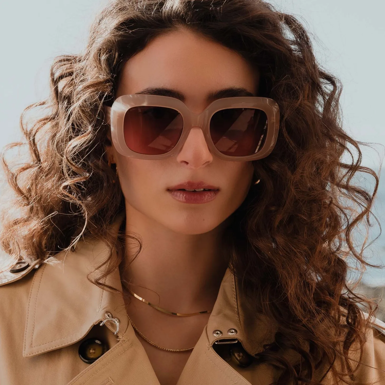 Isabel Bernard La Villette Rive zacht roze vierkante zonnebril Shop
