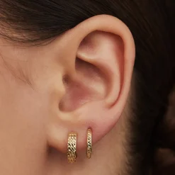 Isabel Bernard Rivoli Laura 14 karaat gouden creolen met diamond cut Best