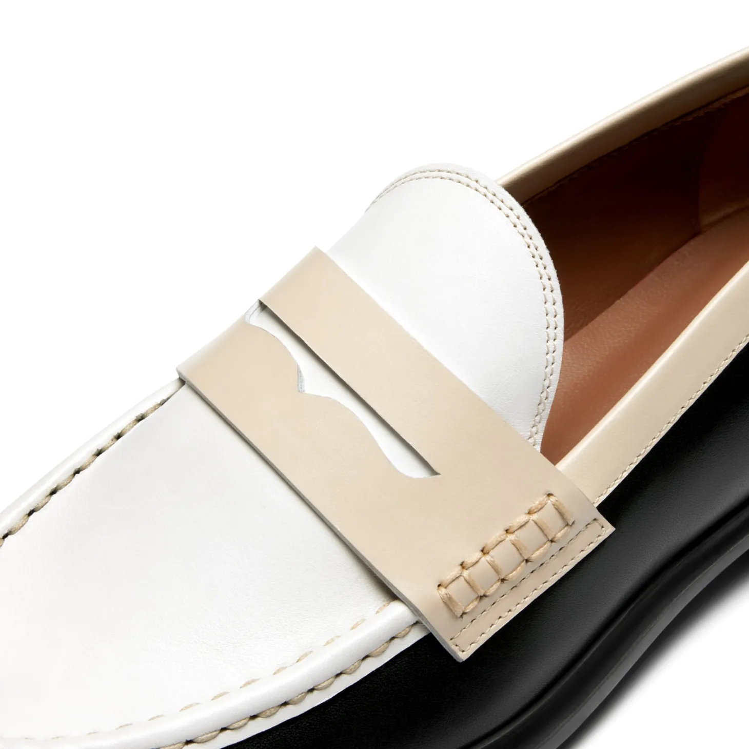 Isabel Bernard Vendôme Blandine zwart en wit leren loafers van kalfsleer met witte details Best Sale